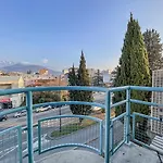 Апартаменты Lumineux Vue Montagne