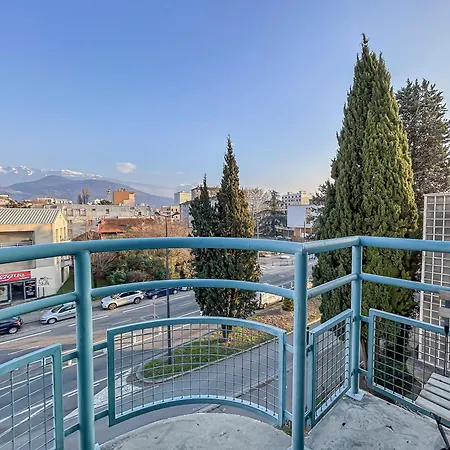 公寓 Lumineux Vue Montagne