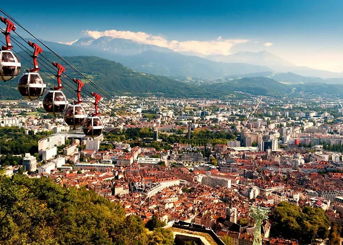 Апартаменти Lumineux Vue Montagne Гренобль