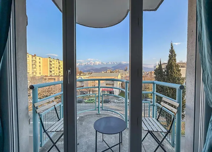 Lumineux Vue Montagne Гренобль